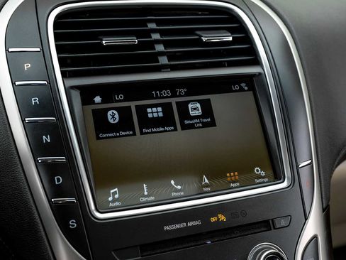 Used 2017 Lincoln MKX Reserve image 28
