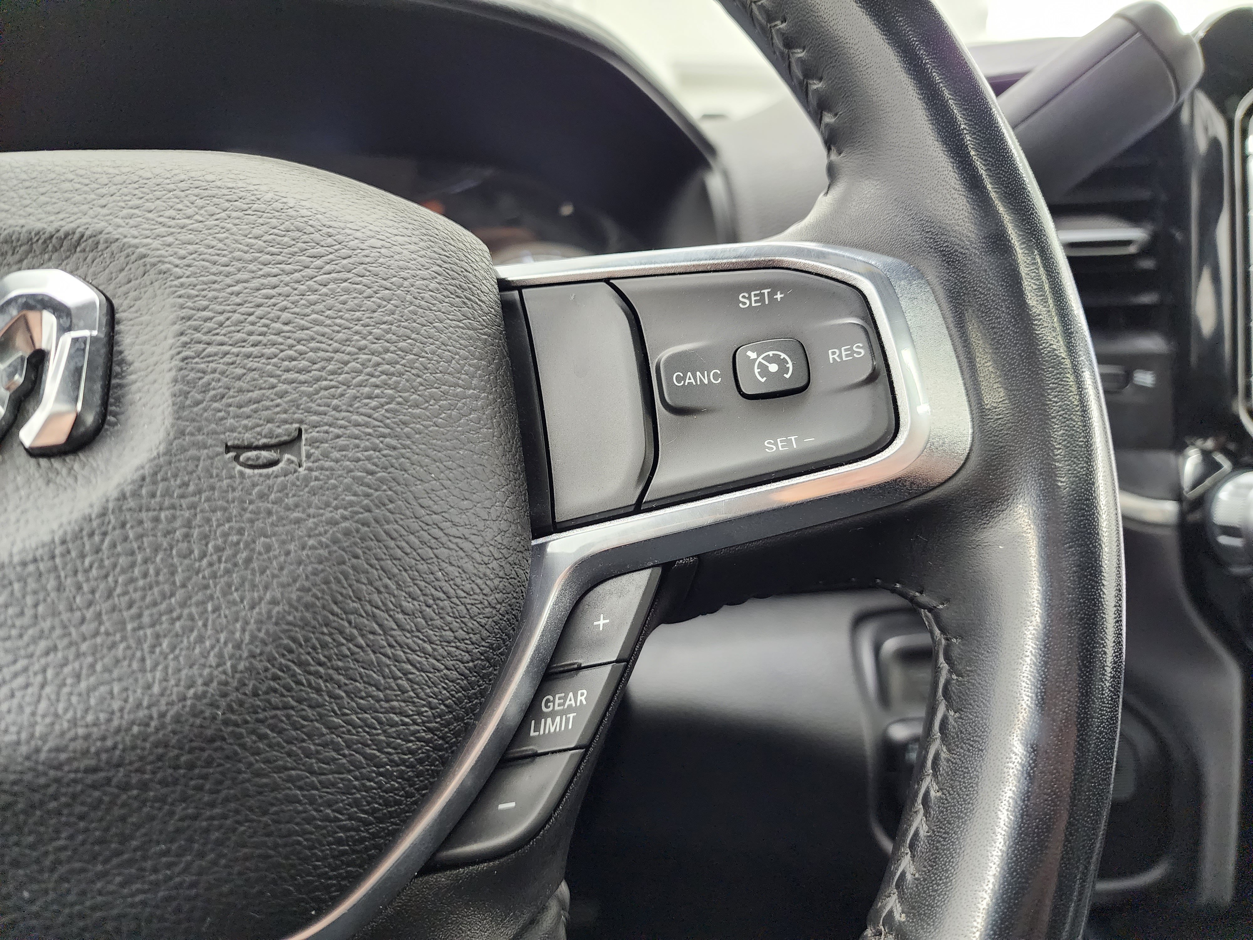 Used 2024 RAM 2500 Laramie w/ Sport Appearance Package AWD/4WD image 15