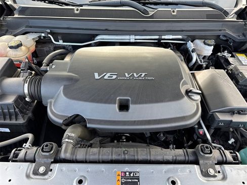 Used 2022 Chevrolet Colorado Z71 image 9