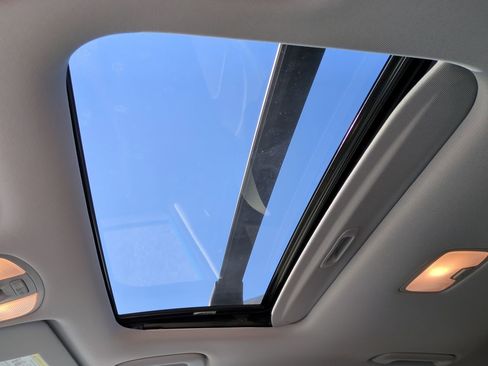 Certified 2022 Hyundai Kona Limited image 19