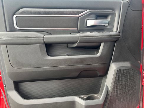 Used 2024 RAM 2500 Big Horn w/ Sport Appearance Package image 15