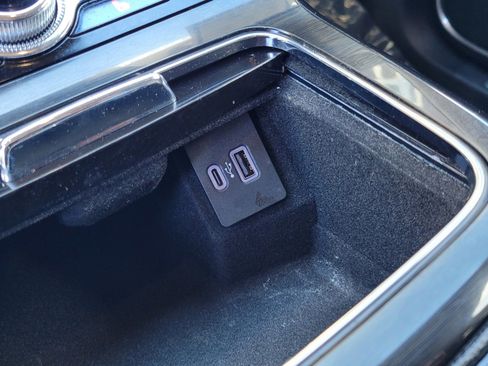 Used 2023 Lincoln Nautilus FWD w/ Premium Package image 24