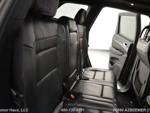 Used 2017 Jeep Grand Cherokee Trailhawk w/ Trailhawk Luxury Group image 24