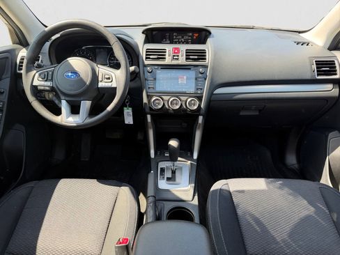 Used 2017 Subaru Forester 2.5i Premium image 12