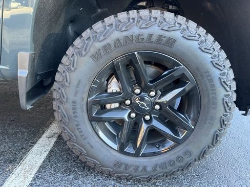 New 2025 Chevrolet Silverado 1500 LT Trail Boss w/ Protection Package image 38