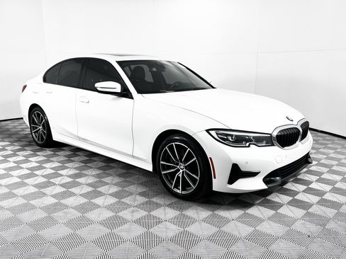 Used 2022 BMW 330i Sedan w/ Driving Assistance Package image 1