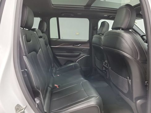 Used 2024 Jeep Grand Cherokee Limited 4xe AWD/4WD image 17