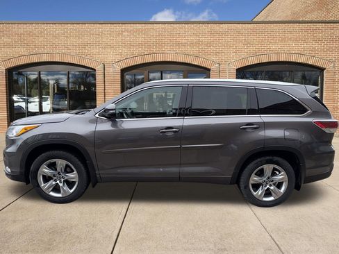Used 2016 Toyota Highlander Limited image 12