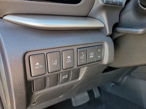 New 2026 Mitsubishi Eclipse Cross SEL image 12