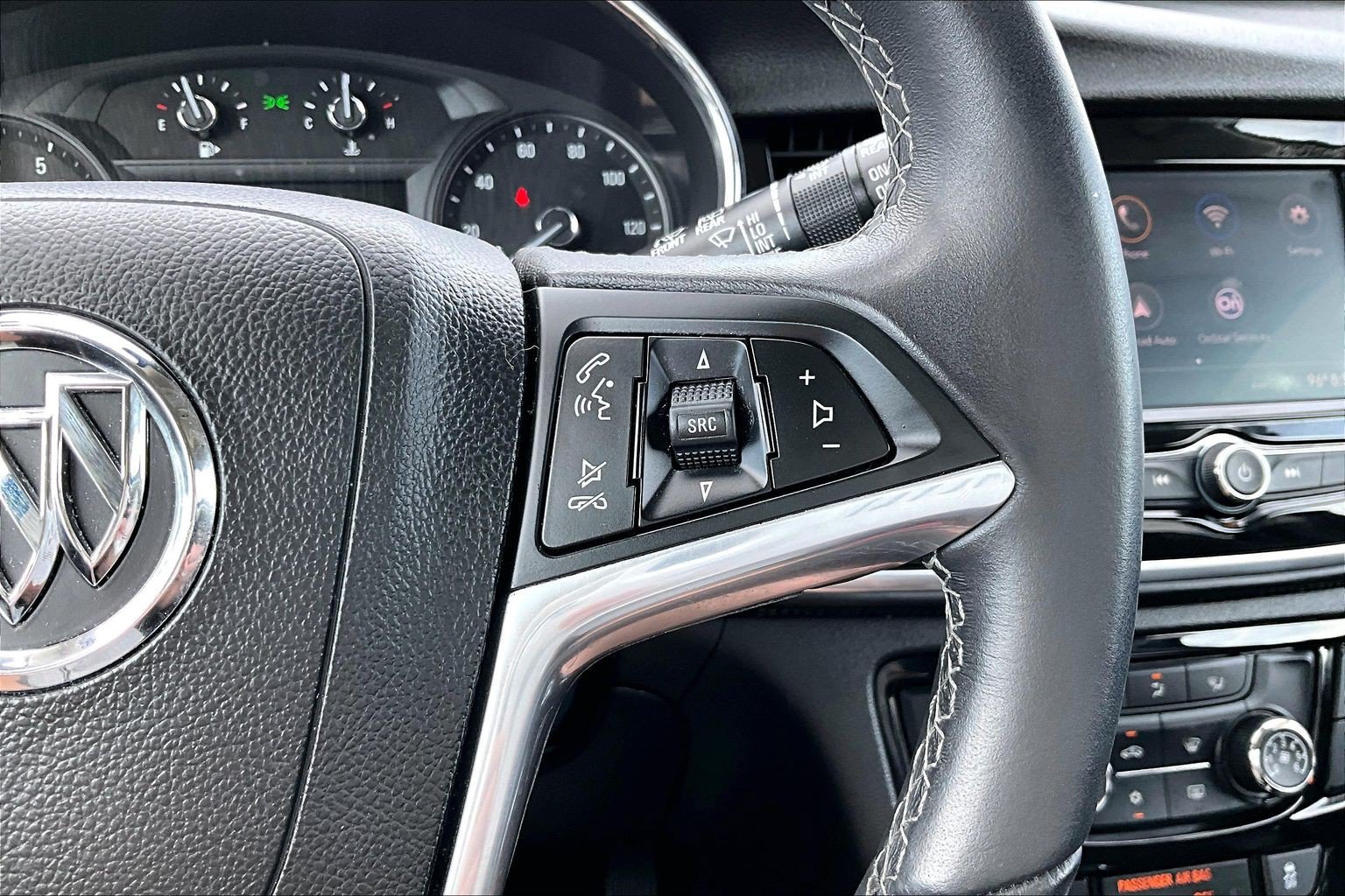 Used 2022 Buick Encore Preferred w/ Safety Package FWD image 20