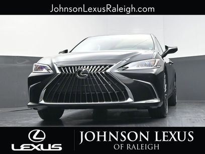 New 2025 Lexus ES 350 w/ Premium Package