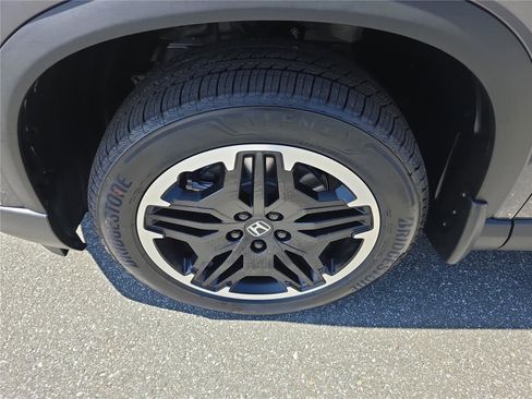 New 2026 Honda Pilot Touring image 10