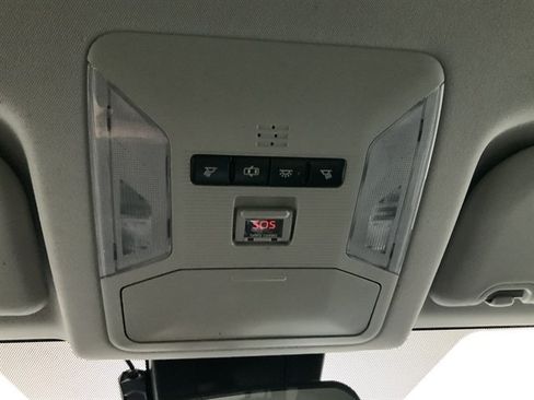 Used 2019 Toyota RAV4 LE w/ All Weather Liner Package AWD/4WD image 30