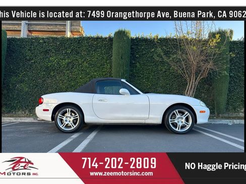 Used 2004 MAZDA MX-5 Miata Convertible 2D w/ Convenience Pkg image 5