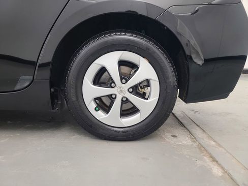 Used 2013 Toyota Prius Four image 10