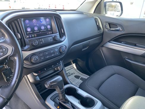 Used 2021 Chevrolet Colorado LT w/ LT Convenience Package image 23