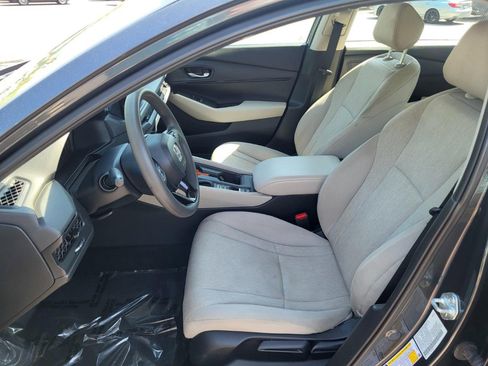 Used 2024 Honda Accord SE image 11