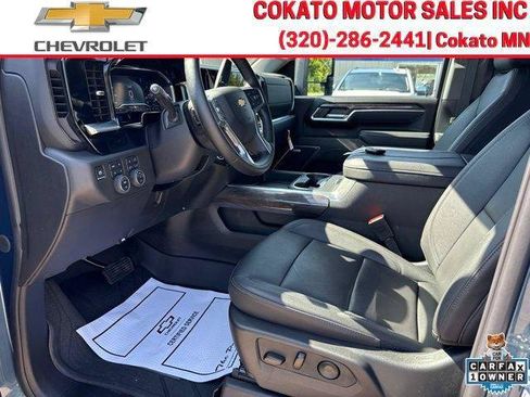 Used 2025 Chevrolet Silverado 3500 LTZ w/ LTZ Convenience Package AWD/4WD image 17