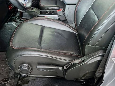 Used 2020 Jeep Gladiator Rubicon image 23