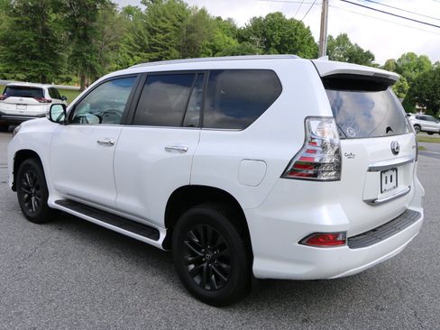 Used 2021 Lexus GX 460 Premium w/ Premium Package AWD/4WD image 3