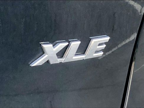 Used 2024 Toyota RAV4 XLE image 9