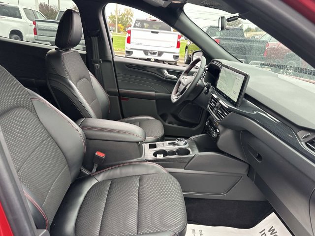 Used 2024 Ford Escape ST-Line w/ Tech Pack #1 AWD/4WD image 26