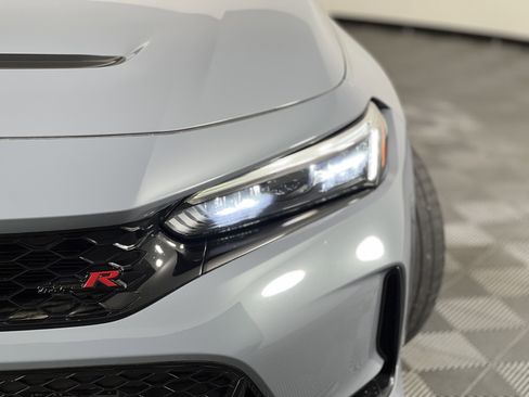 Used 2023 Honda Civic Type R image 7