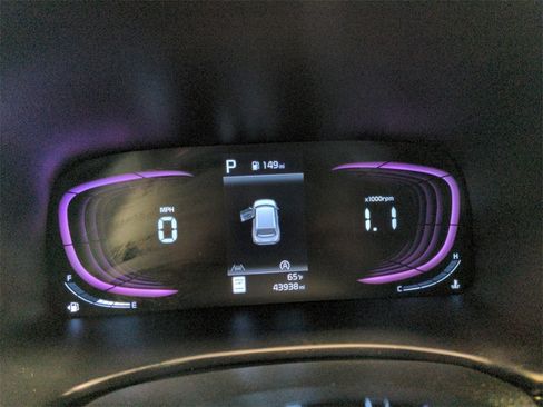 Used 2023 Kia Soul EX image 16