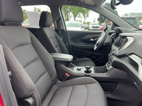 Used 2024 GMC Terrain SLE w/ Driver Convenience Package AWD/4WD image 11