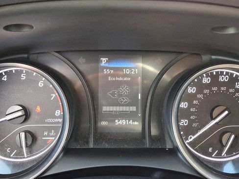 Used 2024 Toyota Camry SE FWD image 19