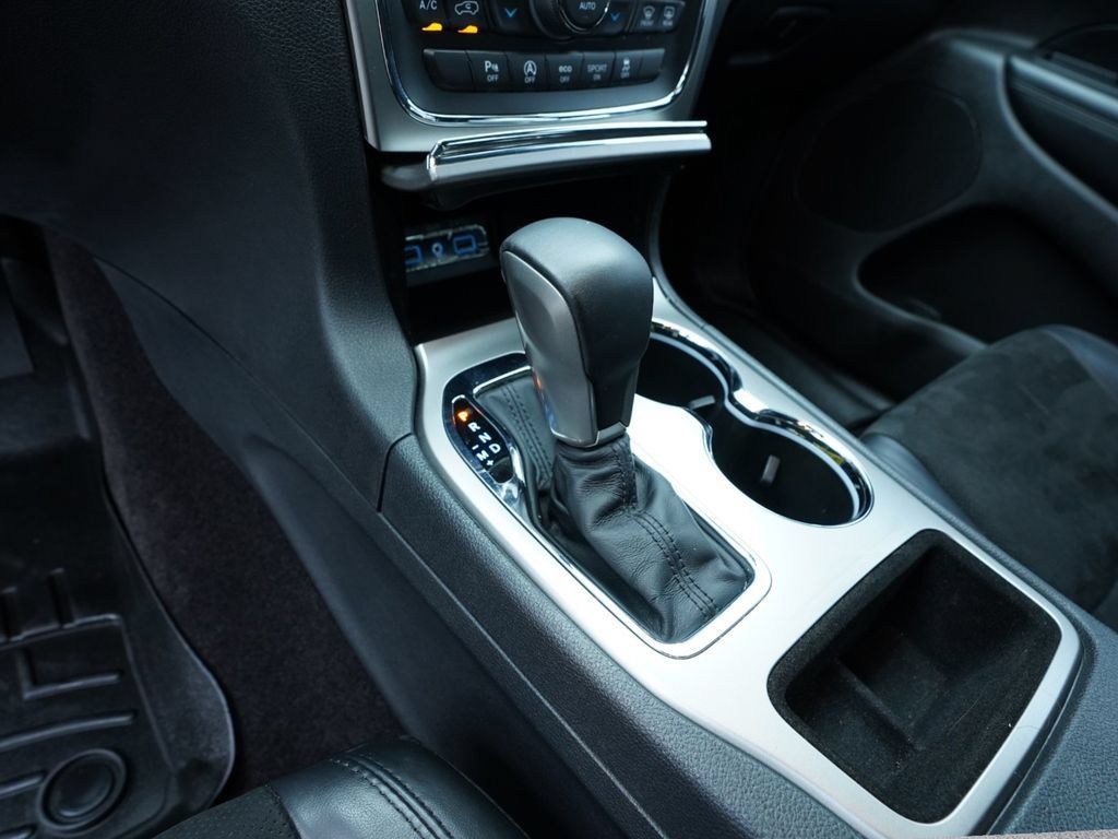 Used 2018 Jeep Grand Cherokee Altitude AWD/4WD image 19
