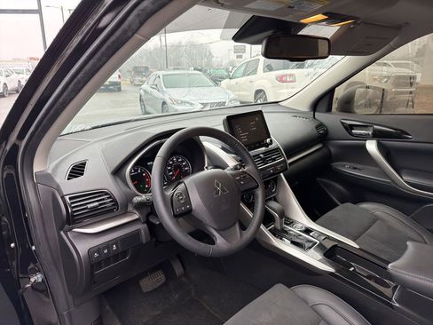 Used 2022 Mitsubishi Eclipse Cross SE image 4