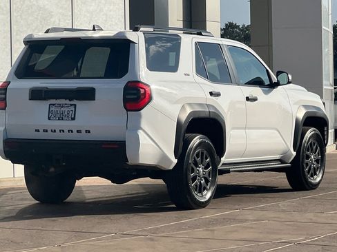 Certified 2025 Toyota 4Runner SR5 image 4