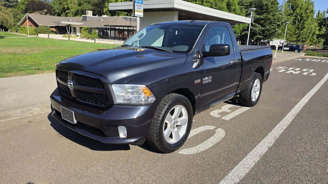 Used 2014 RAM 1500 Express RWD image 1