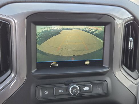 Used 2019 Chevrolet Silverado 1500 Custom Trail Boss w/ Custom Convenience Package image 8