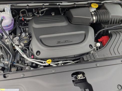 New 2026 Chrysler Pacifica Select FWD image 29