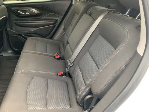 Certified 2023 GMC Terrain SLE w/ Driver Convenience Package AWD/4WD image 18