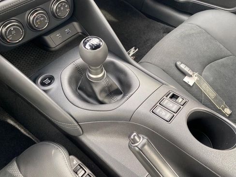 New 2024 Nissan Z Performance w/ Heritage Edition image 13