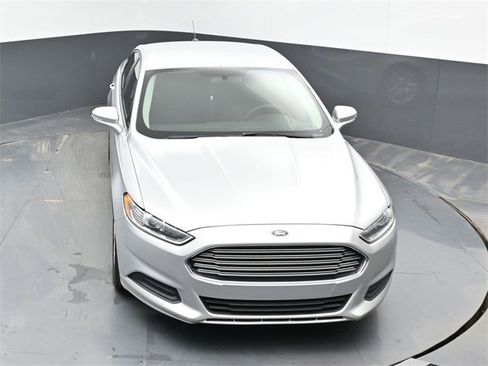 Used 2016 Ford Fusion SE image 35