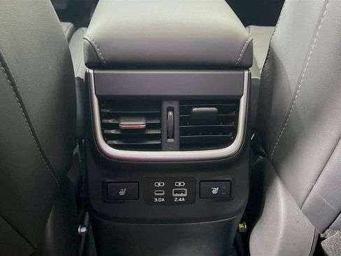 Used 2024 Subaru Outback Limited AWD/4WD image 28