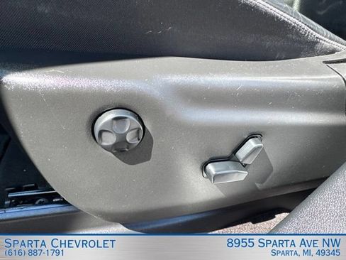 Used 2019 Jeep Grand Cherokee Altitude AWD/4WD image 14