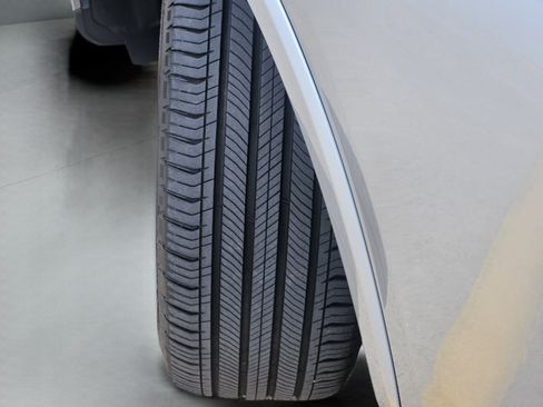Certified 2026 Mercedes-Benz GLC 300 image 27