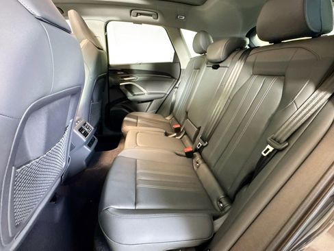 New 2025 Audi Q5 Premium Plus image 21