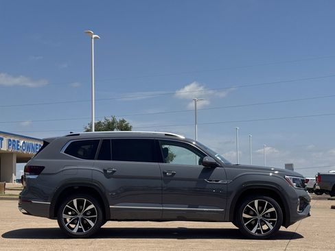 New 2026 Volkswagen Atlas SEL Premium R-Line AWD/4WD image 4