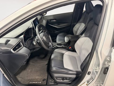 Used 2024 Toyota Corolla XSE FWD image 10