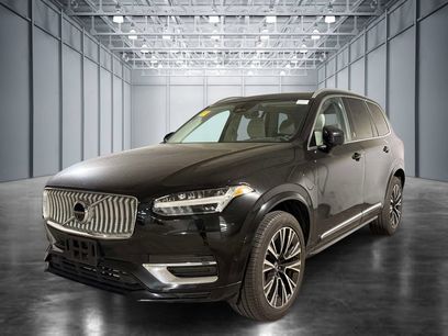 Used 2025 Volvo XC90 T8 Plus