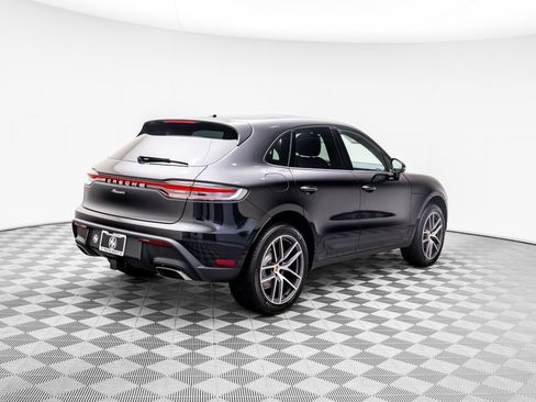 Certified 2025 Porsche Macan image 8