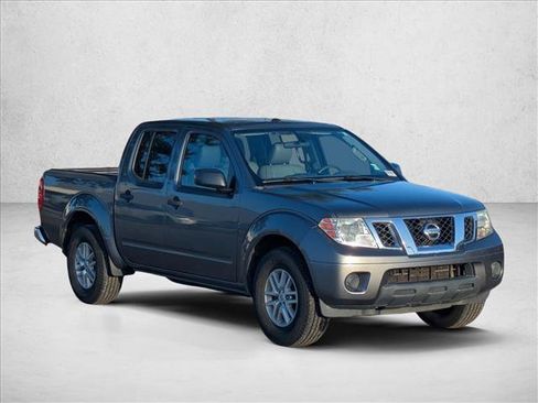 Used 2016 Nissan Frontier SV RWD image 3