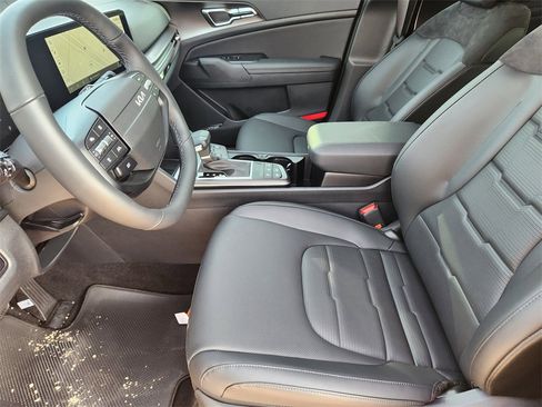 New 2026 Kia Sportage SX image 9