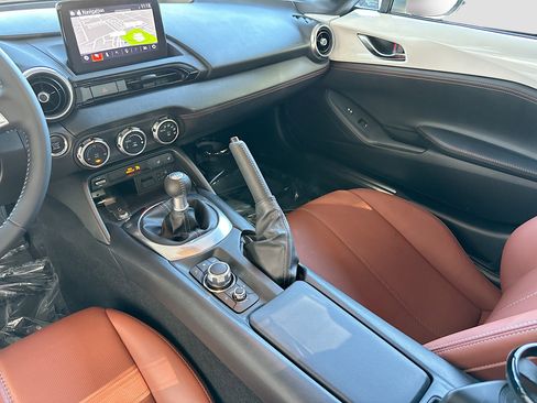 Used 2023 MAZDA MX-5 Miata Grand Touring image 24